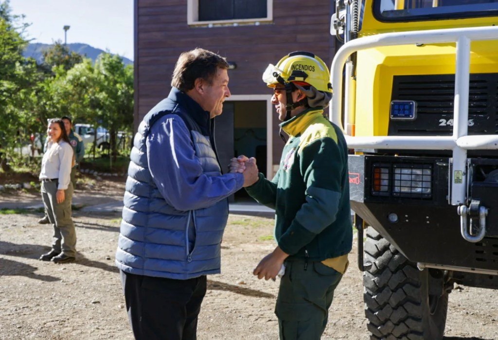 Weretilneck refuerza la preparación frente a incendios en la cordillera: Más recursos antes de la temporada de mayor&nbsp;riesgo