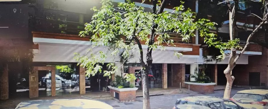 Docentes y estudiantes realizarán clases públicas frente a la vivienda de Adorni en Caballito