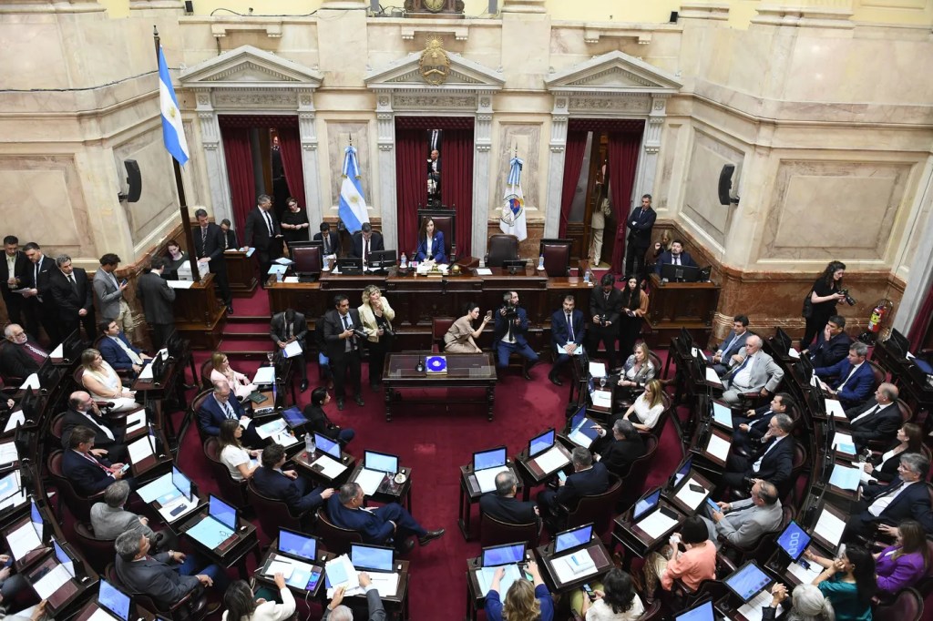 El Senado avanzó con un acuerdo para pagar U$D 171 millones a fondos&nbsp;buitres