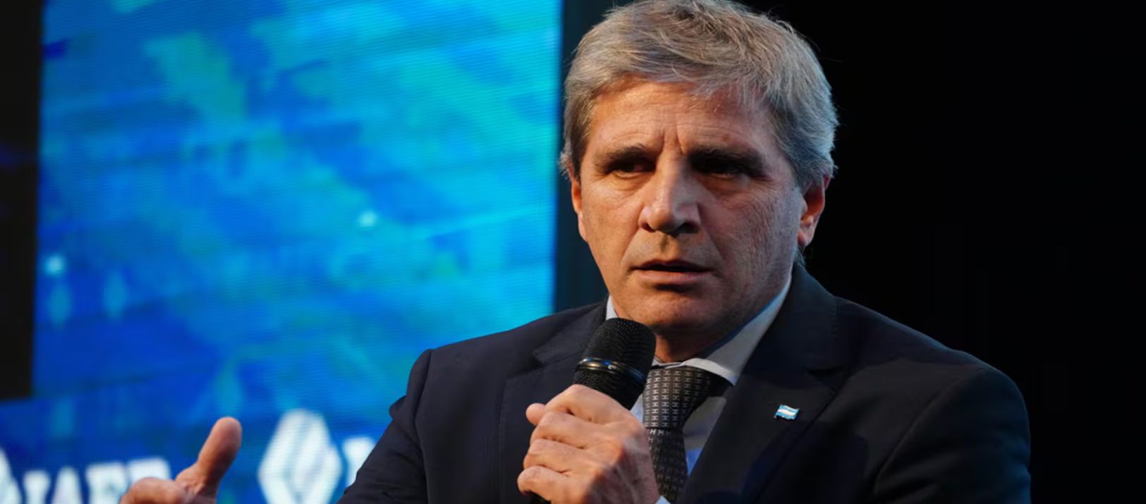 Caputo aseguró que el objetivo económico es alcanzar una inflación cero