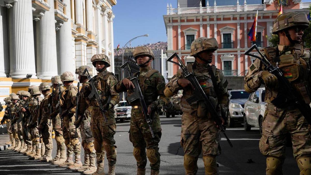 Las Fuerzas Armadas de Bolivia advirtieron que actuarán ante bloqueos que amenacen el orden constitucional
